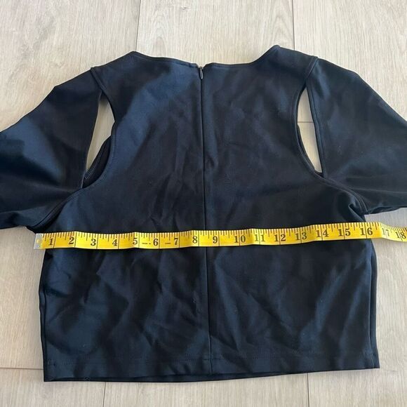 Fabletics Eva Black Midi Crop Тор size M - Picture 4 of 8